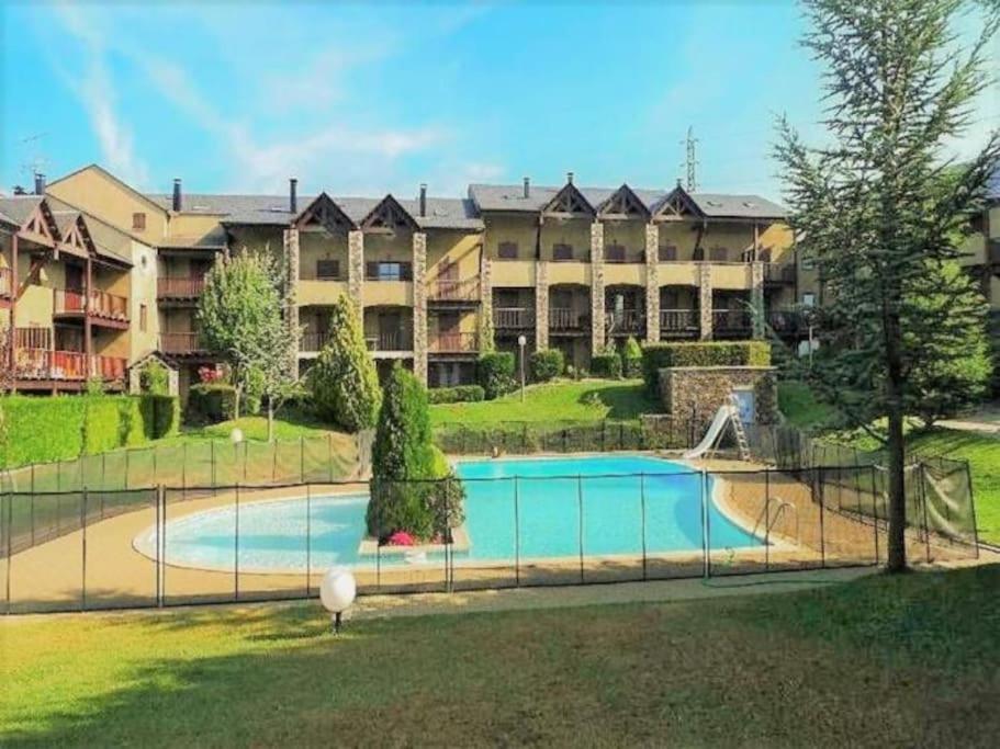 Preciosa Casa Con Jardin Y Piscina Villa Bourg-Madame Exterior foto